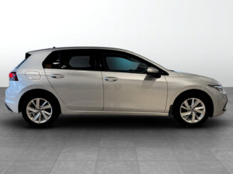 Volkswagen Golf 2023 - Image 13