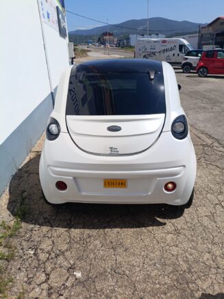 White Microcar, Year 2019 - Image 6