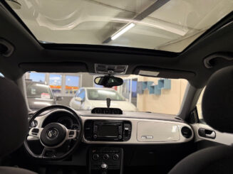 Volkswagen Beetle 2012 - Image 17