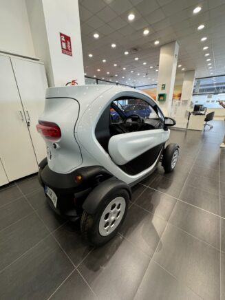 Renault Twizy-2015 - Image 4