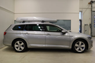 Volkswagen Passat 2019 - Image 17